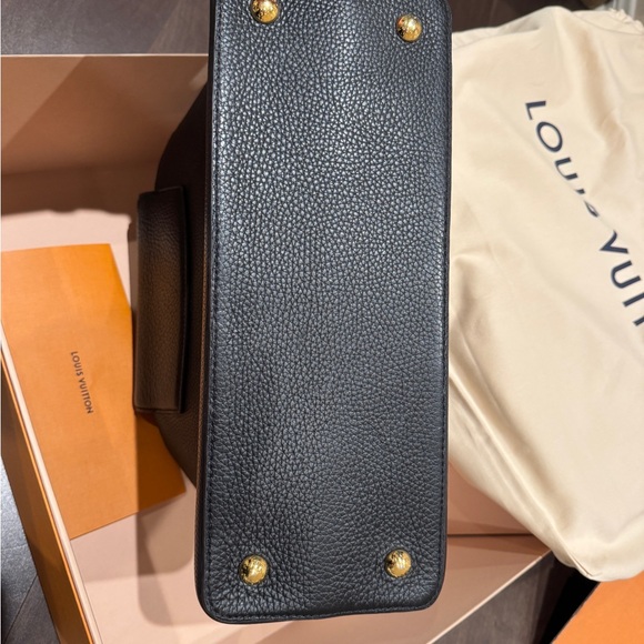 New Authentic Louis Vuitton Capucines GM Leather Black+Pink Handbag - Picture 9 of 17